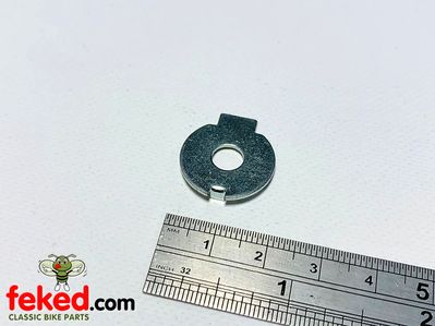 Tab washer, to fit the drive end of all Lucas dynamos. 463334, LU463334